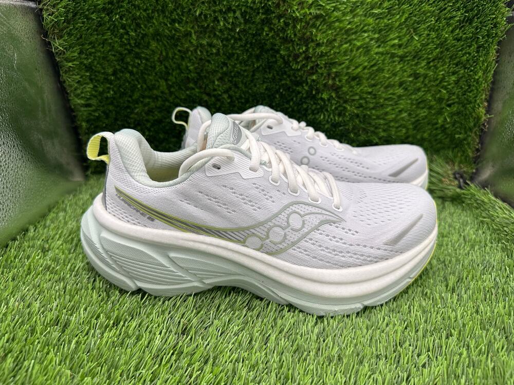Saucony Hurricane 25 S11027-241 Athletic Sneaker Women's 8.5W White Mesh Running